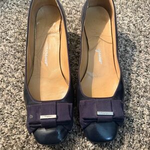 Salvatore Ferragamo Navy Bow Flats